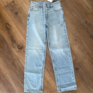 American Eagle Outfitters Light Wash Boyfriend Jeans